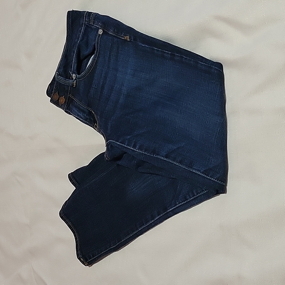 American Eagle Artist crop dark wash mid rise women's size 6 - Picture 1 of 7